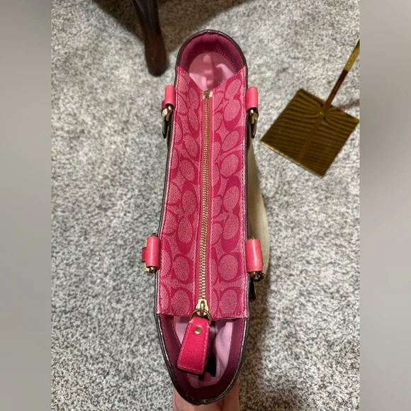 Y2K Vintage Coach Pink Heritage Stripe Signature Tote from 2008 - Picture 5 of 10